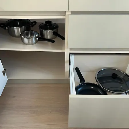 Jasminkas Host 1, Ruhig, Gratis Parkplatz Balkon & Im 1, Stockwerk