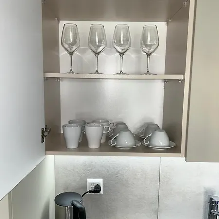 Lejlighed Jasminkas Host 1, Ruhig, Gratis Parkplatz Balkon & Im 1, Stockwerk