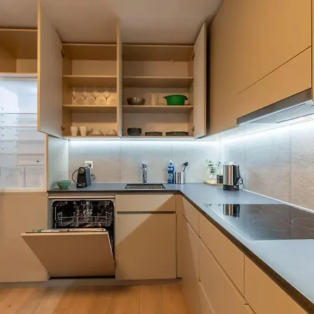 Jasminkas Host 1, Ruhig, Gratis Parkplatz Balkon & Im 1, Stockwerk St. Gallen