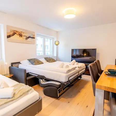 Jasminkas Host 1, Ruhig, Gratis Parkplatz Balkon & Im 1, Stockwerk