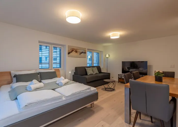 Jasminkas Host 1, Ruhig, Gratis Parkplatz Balkon & Im 1, Stockwerk Apartment *