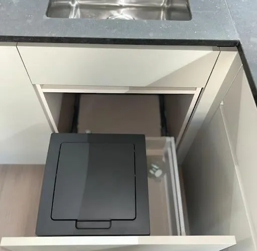 Jasminkas Host 1, Ruhig, Gratis Parkplatz Balkon & Im 1, Stockwerk *