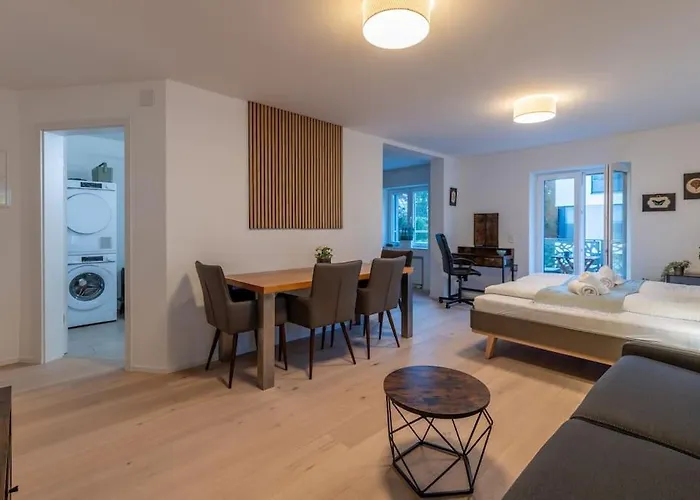 Jasminkas Host 1, Ruhig, Gratis Parkplatz Balkon & Im 1, Stockwerk Appartement