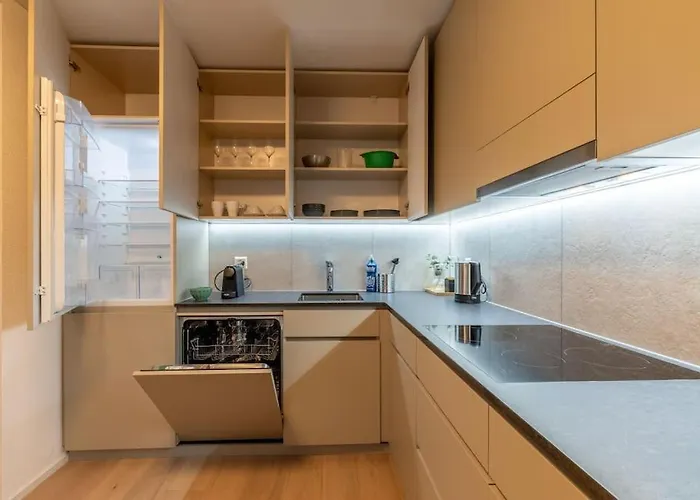 Jasminkas Host 1, Ruhig, Gratis Parkplatz Balkon & Im 1, Stockwerk St. Gallen