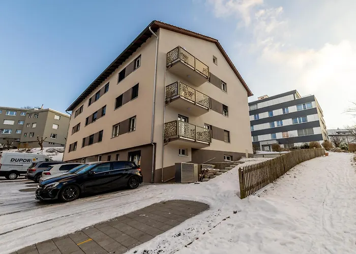 Apartment Jasminkas Host 1, Ruhig, Gratis Parkplatz Balkon & Im 1, Stockwerk
