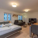 Jasminkas Host 1, Ruhig, Gratis Parkplatz Balkon & Im 1, Stockwerk Lägenhet *